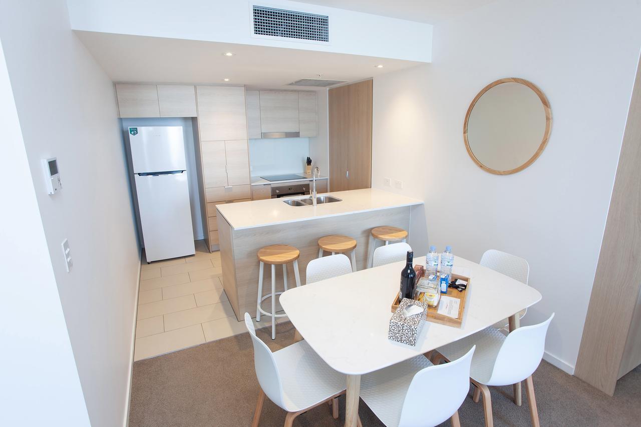 High Floor Ocean View Suites Broadbeach Gold Coast Dış mekan fotoğraf