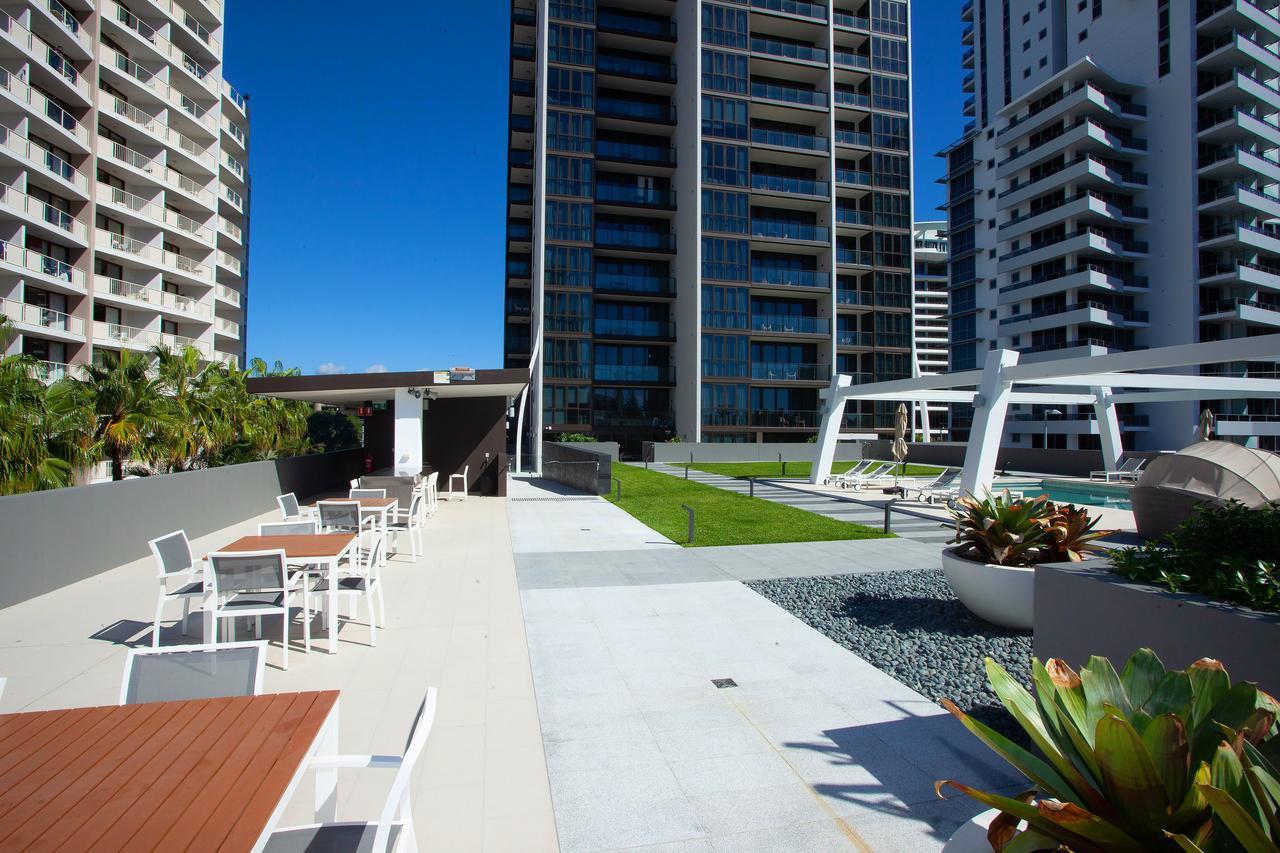 High Floor Ocean View Suites Broadbeach Gold Coast Dış mekan fotoğraf